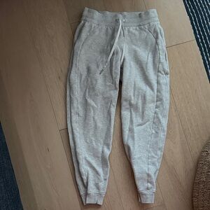 Lululemon Gray Jogger Sweatpants size 6